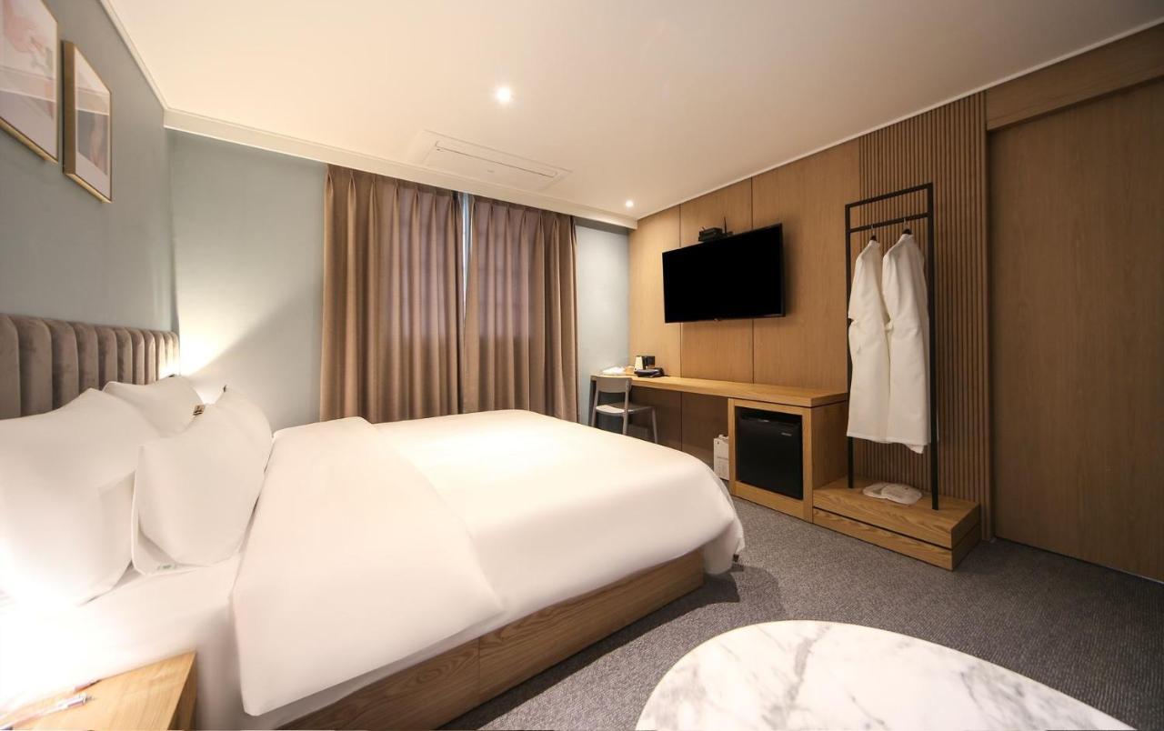 Hotel Lazy Heaven Changwon Exterior photo