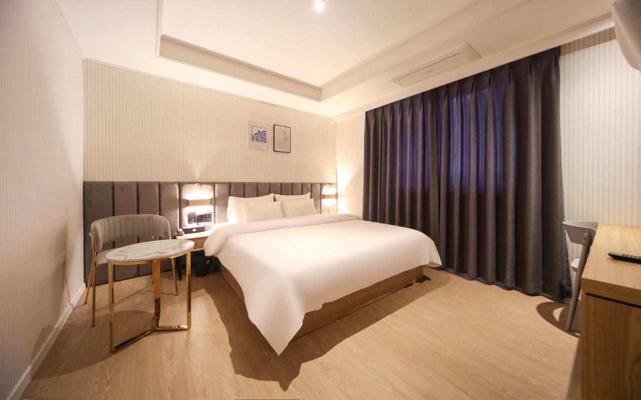Hotel Lazy Heaven Changwon Exterior photo