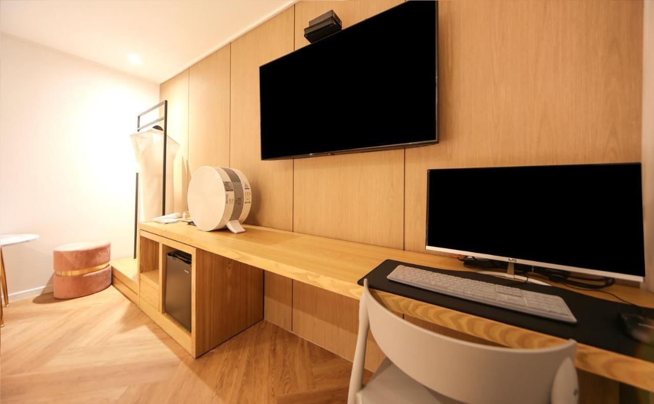 Hotel Lazy Heaven Changwon Exterior photo